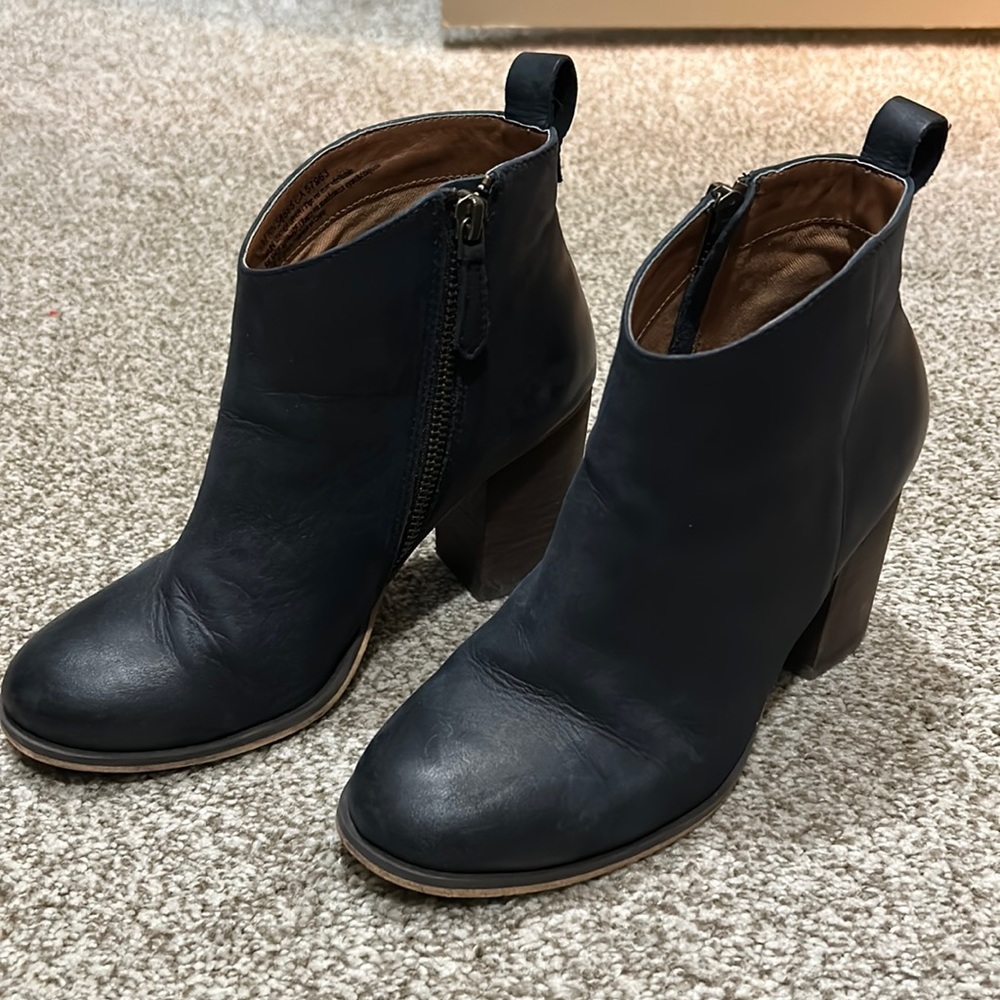 Nordstrom BP 6 Black Leather Booties